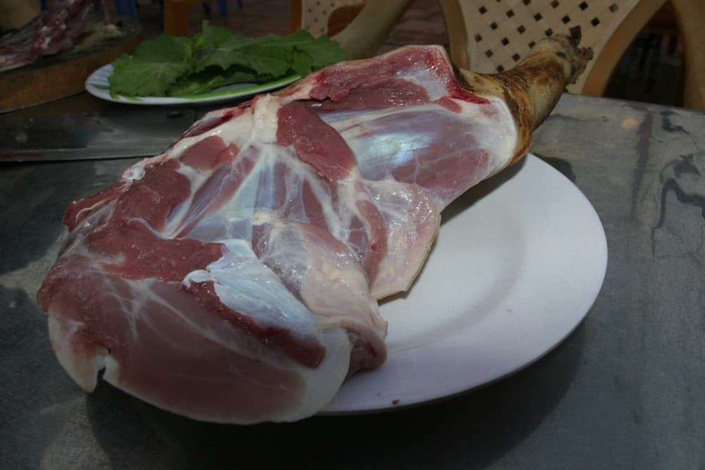 Chia sẻ kinh nghiệm khi mua thịt dê tươi ở Sài Gòn