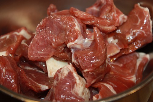 Tìm hiểu về giá thịt dê sống tại TP.HCM